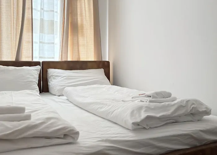 1120 - I Long Term Apartment *